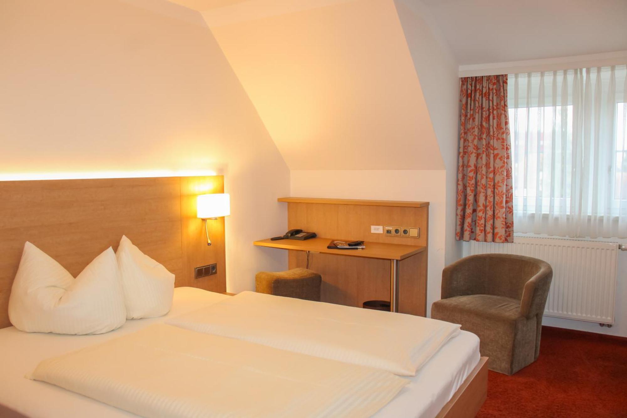Hotel Goldenes Fass 3*