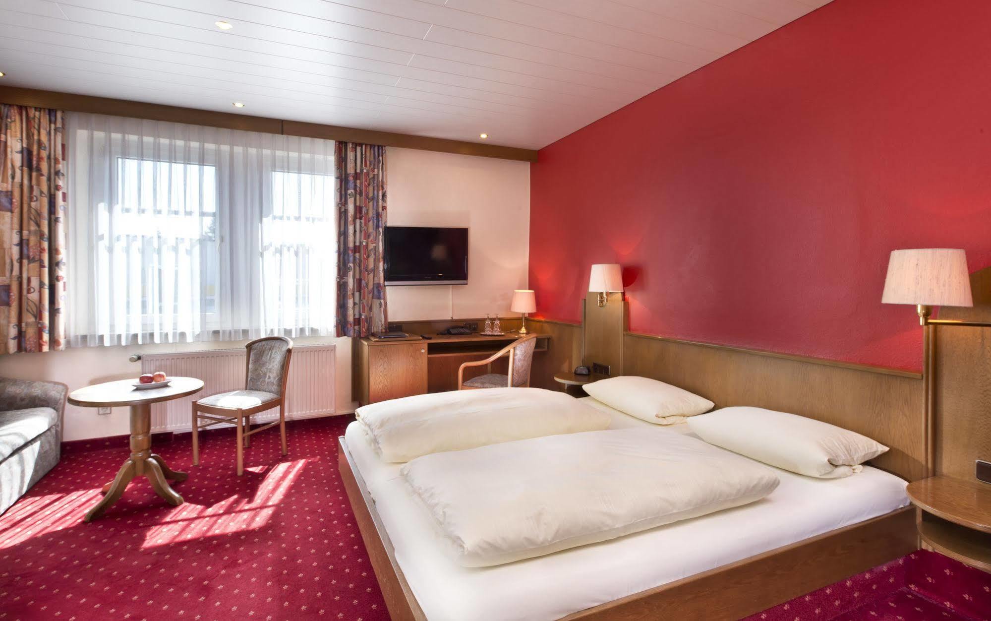 Hotel Goldenes Fass 3*